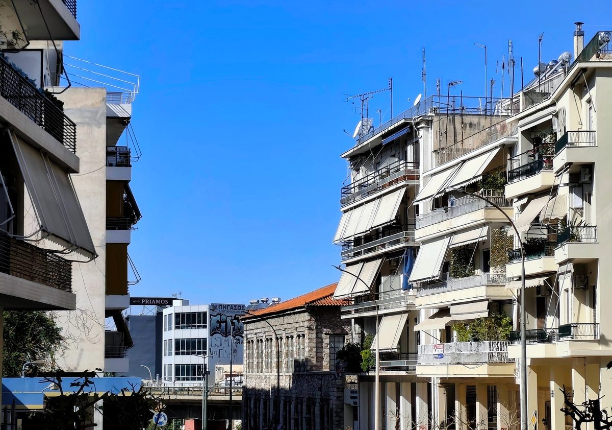 Επιτόκια στεγαστικών δανείων 2026: στο 9ετές χαμηλό — τι σημαίνει για εσάς που πουλάτε